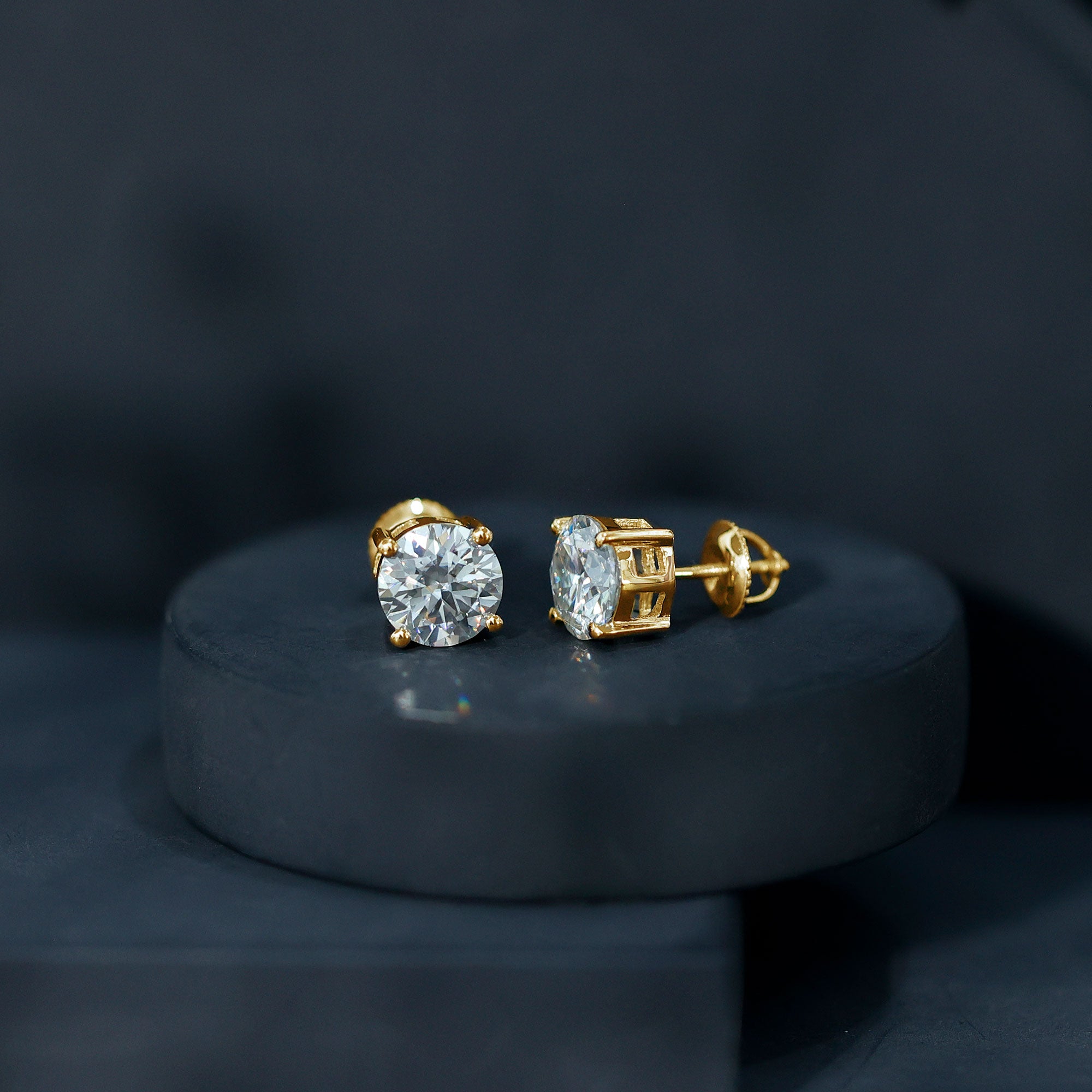 Round Cut 2.5 CT Lab Grown Diamond Solitaire Stud Earrings